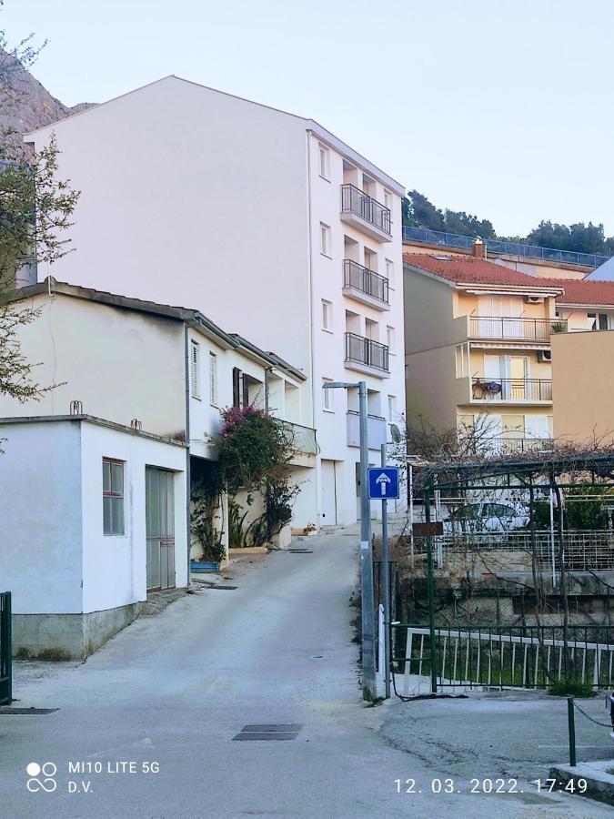 Apartmani Daniela Podgora Exterior foto