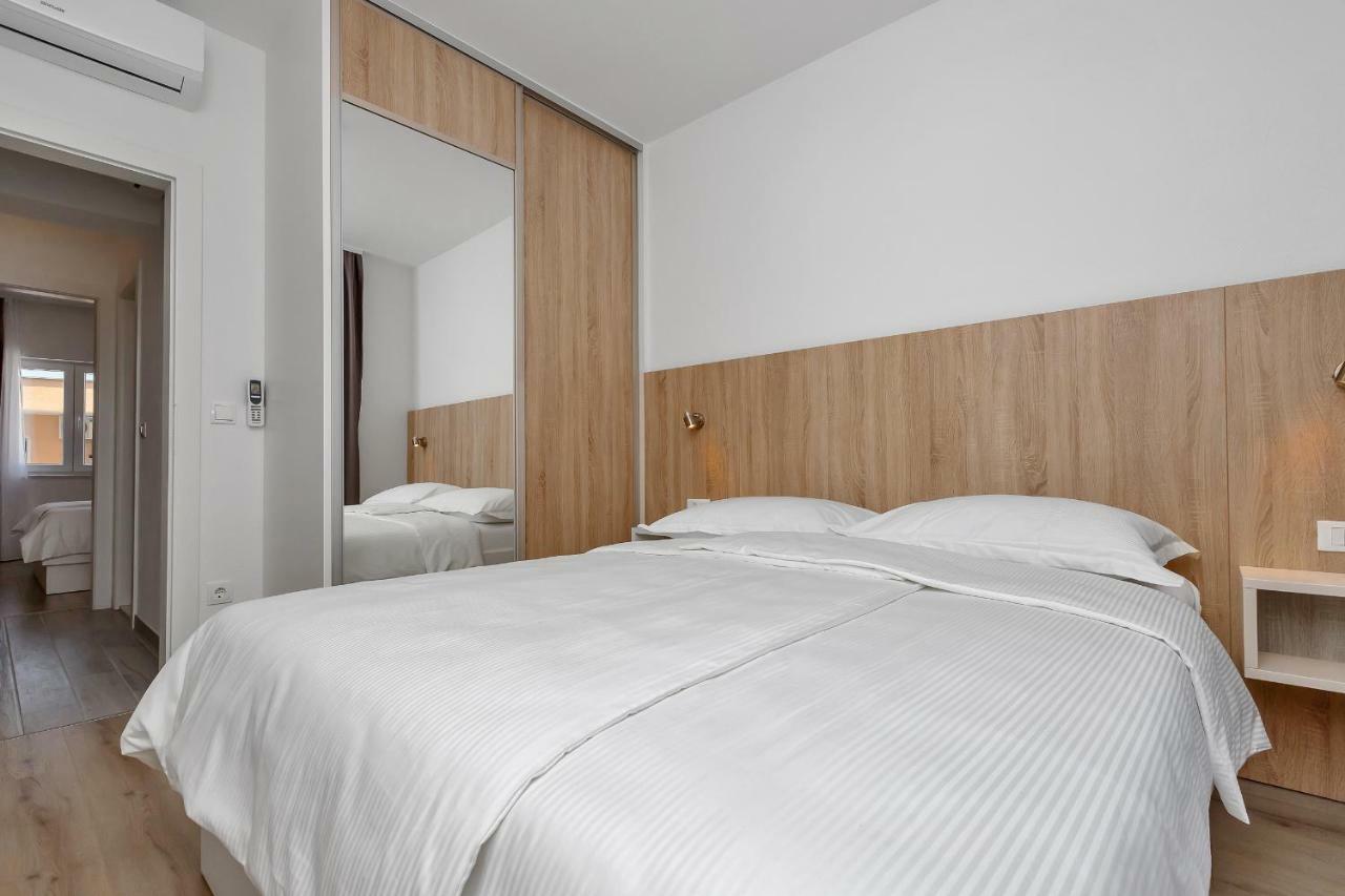 Apartmani Daniela Podgora Exterior foto